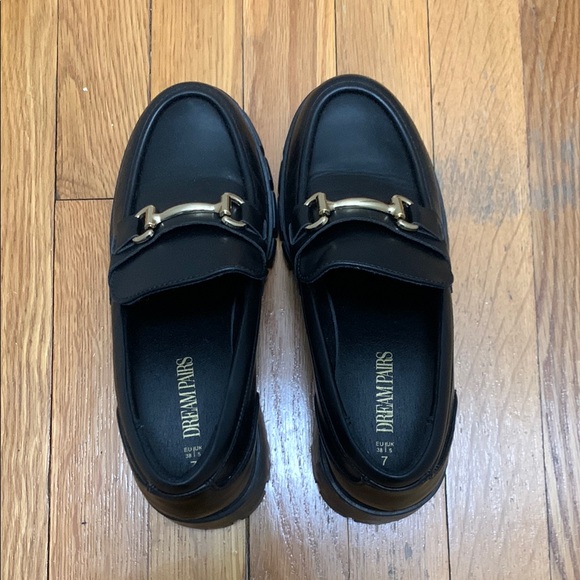 Dream Pairs Shoes - ONLY WORN ONCE Dream Pairs Women’s Black Loafers